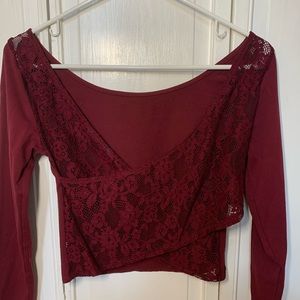 American Eagle maroon long sleeve crop